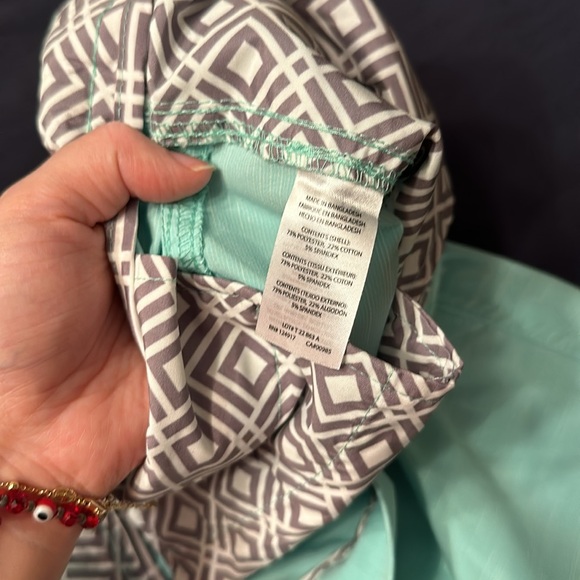 Surf & swim co multi functional short - Picture 3 of 4